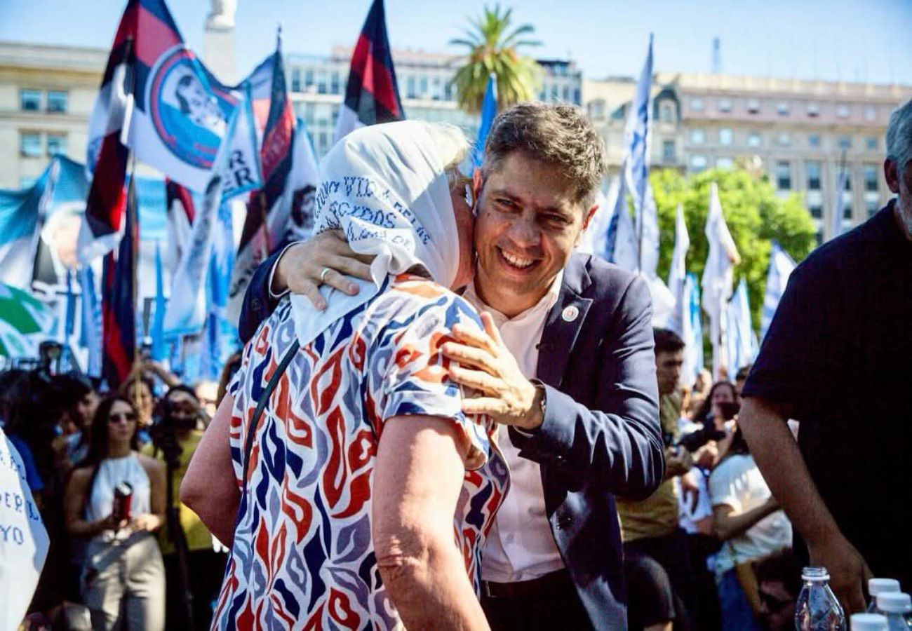 Imagen secundaria de El homenaje a Hebe en palabras de Axel: \"luchar, luchar y luchar\"